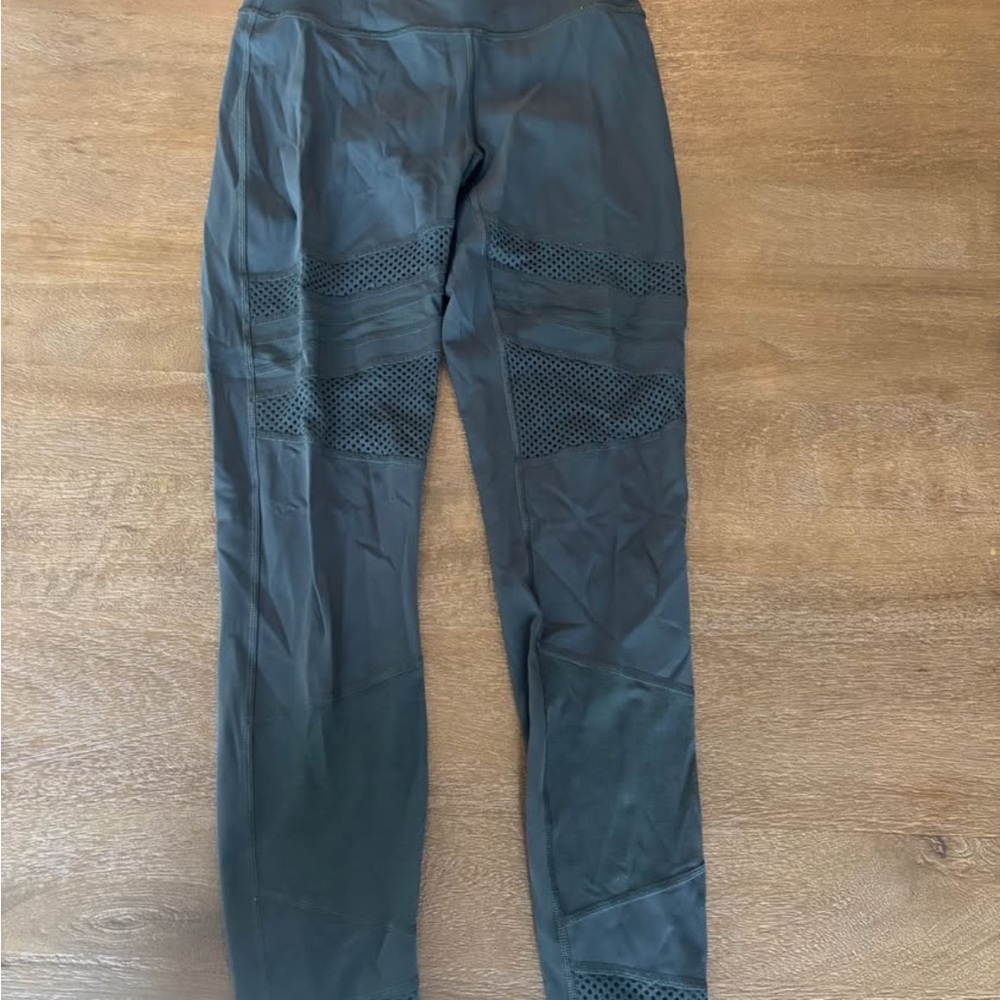 Lululemon Blue Mesh Panel Leggings